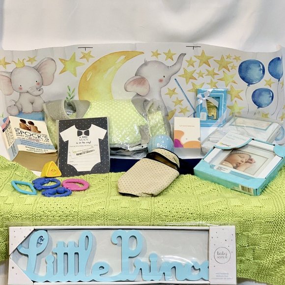 15 Piece Boy Bundle Gift Set Baby Shower Mom 2 Be Goodies Mixed Lot of NWT & GUC - Picture 12 of 12